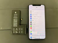 Image of iPhoneXS battery replacement example